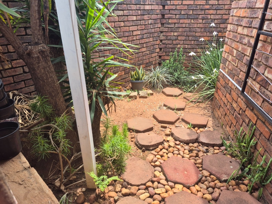 3 Bedroom Property for Sale in Zwartkop Gauteng
