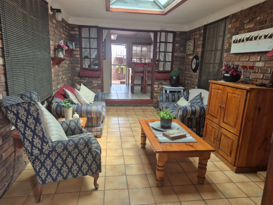 3 Bedroom Property for Sale in Zwartkop Gauteng