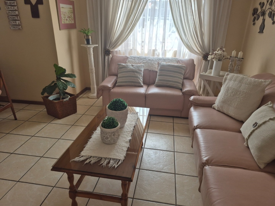 3 Bedroom Property for Sale in Zwartkop Gauteng