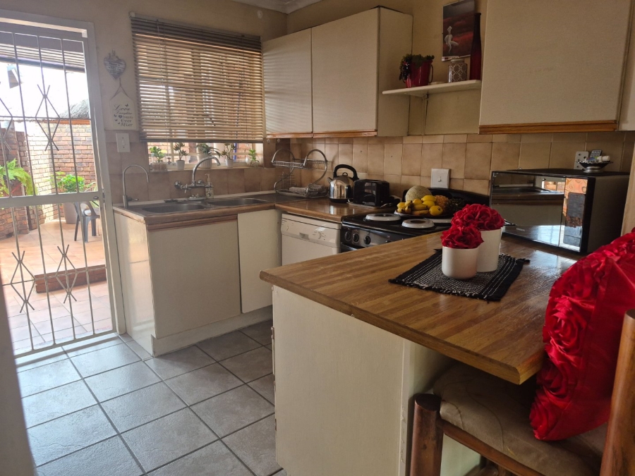 3 Bedroom Property for Sale in Zwartkop Gauteng
