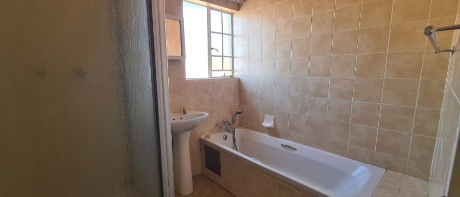 2 Bedroom Property for Sale in Meyersdal Gauteng