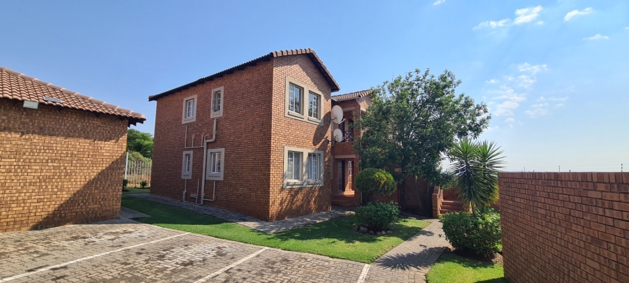 2 Bedroom Property for Sale in Meyersdal Gauteng