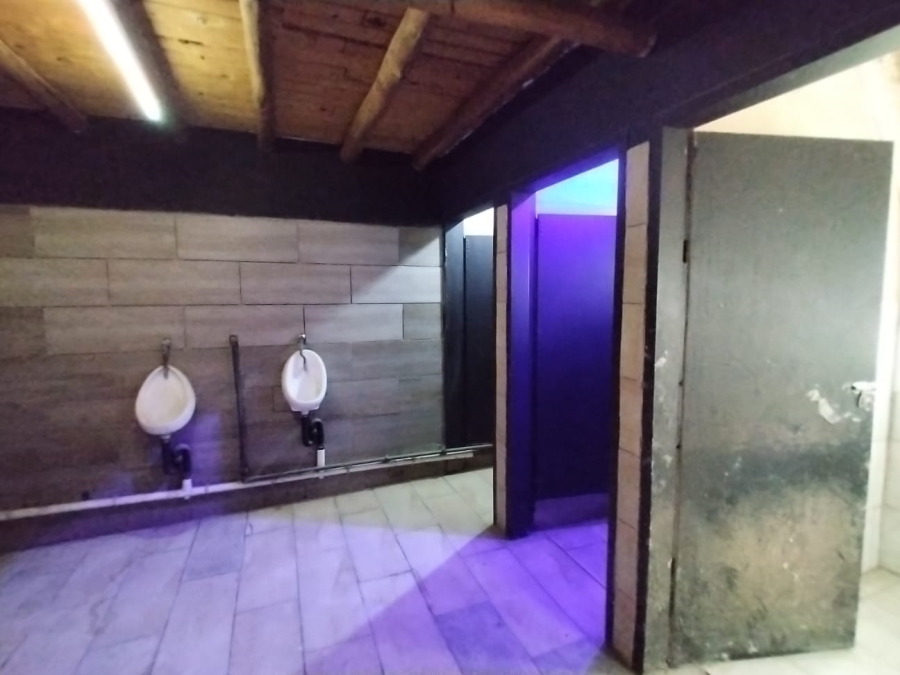  Bedroom Property for Sale in Mckay A H Gauteng