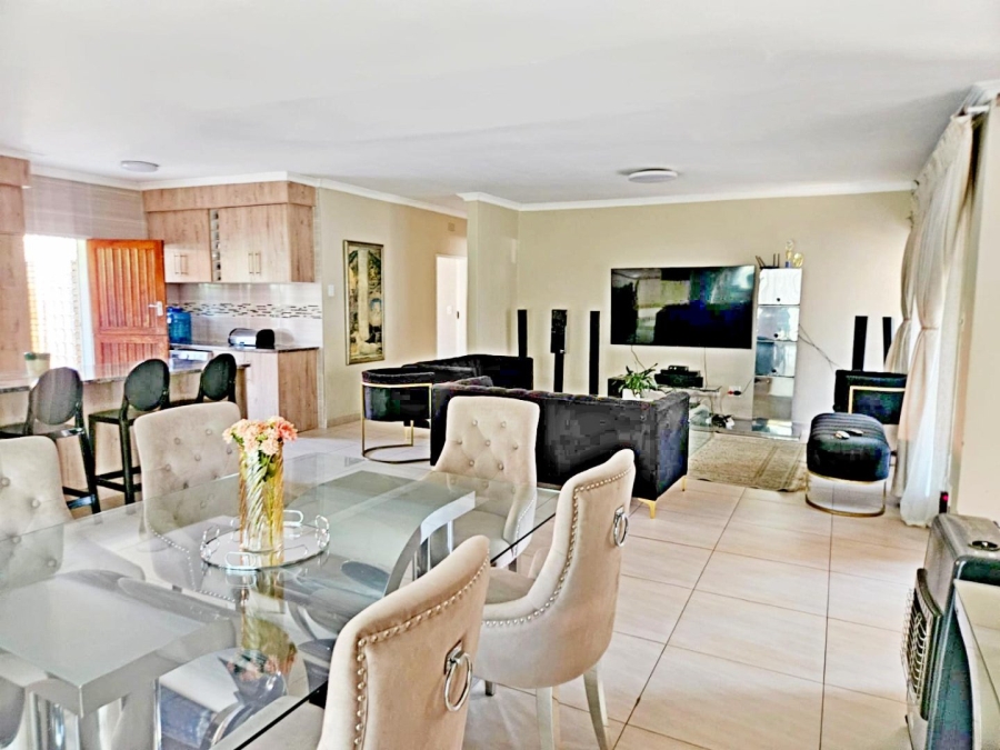 3 Bedroom Property for Sale in Birchleigh North Gauteng