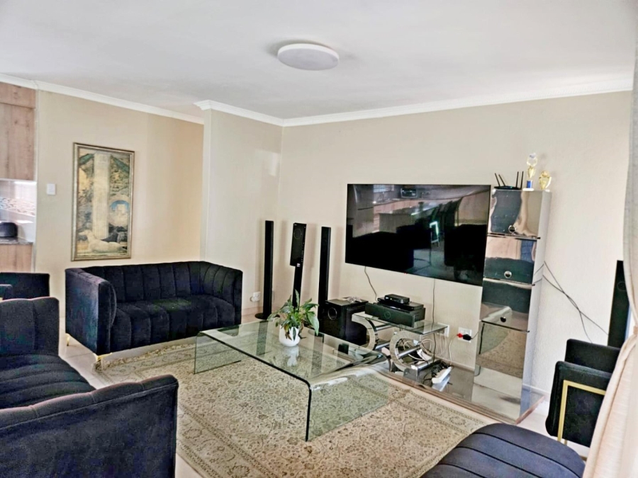 3 Bedroom Property for Sale in Birchleigh North Gauteng