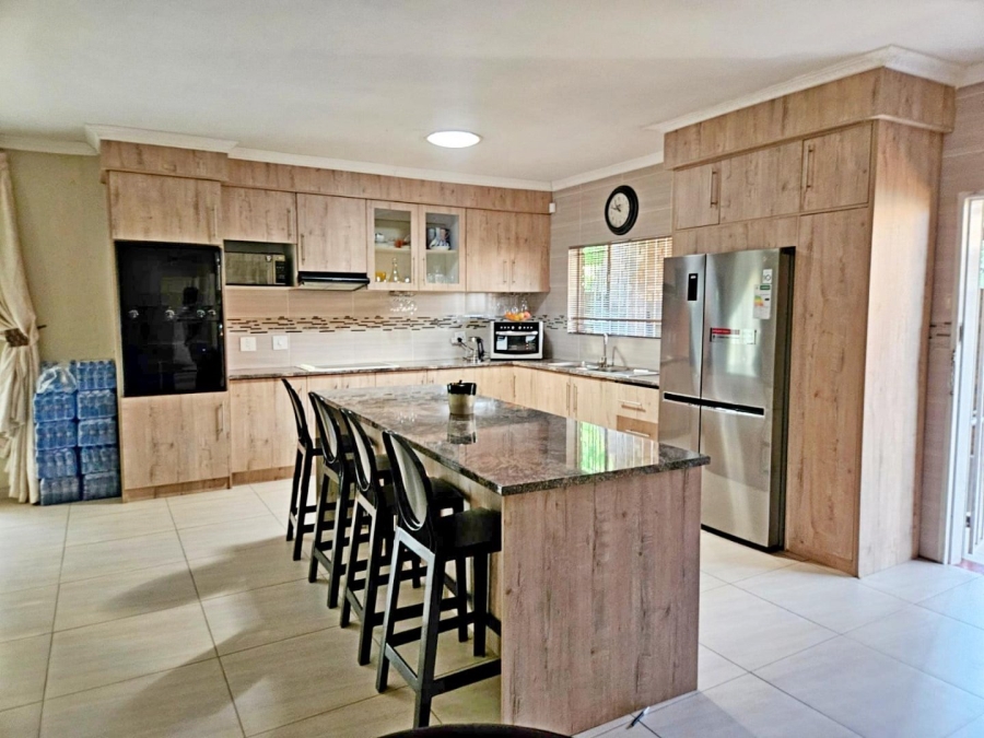 3 Bedroom Property for Sale in Birchleigh North Gauteng