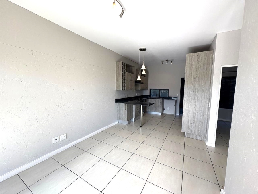 To Let 1 Bedroom Property for Rent in Florida Hills Gauteng