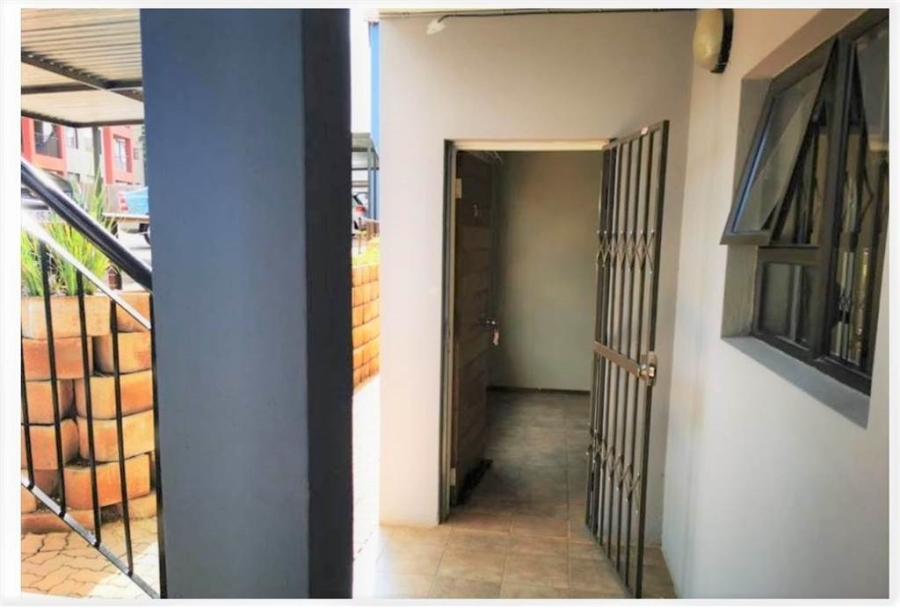 To Let 2 Bedroom Property for Rent in Honeydew Gauteng