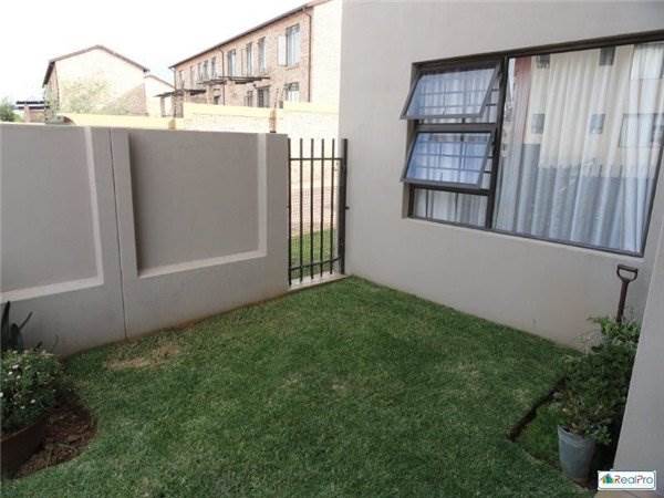 To Let 2 Bedroom Property for Rent in Honeydew Gauteng