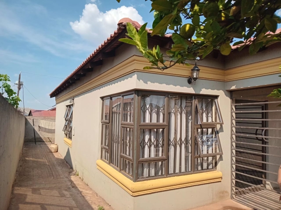 3 Bedroom Property for Sale in Vosloorus Ext 25 Gauteng