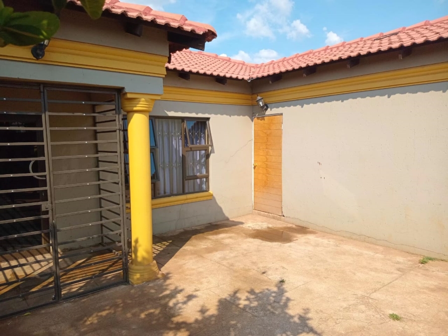 3 Bedroom Property for Sale in Vosloorus Ext 25 Gauteng