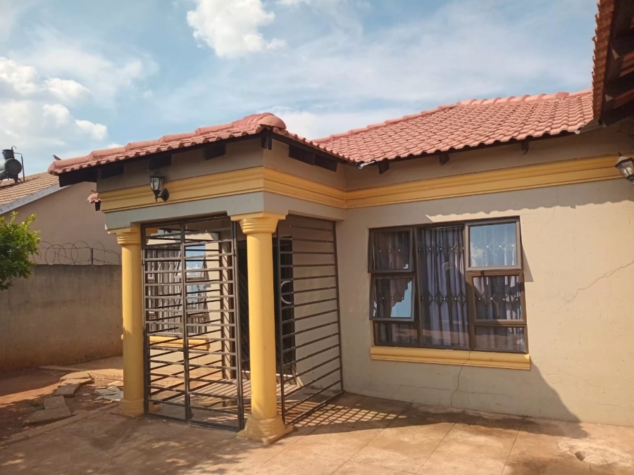 3 Bedroom Property for Sale in Vosloorus Ext 25 Gauteng