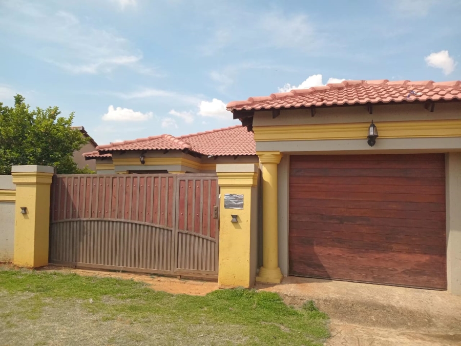 3 Bedroom Property for Sale in Vosloorus Ext 25 Gauteng