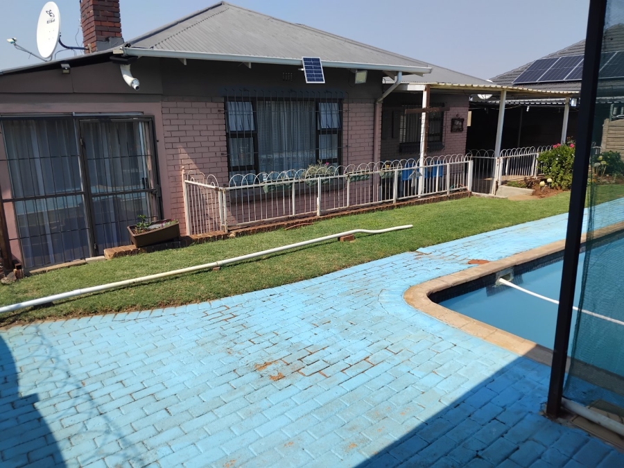 4 Bedroom Property for Sale in Gerdview Gauteng