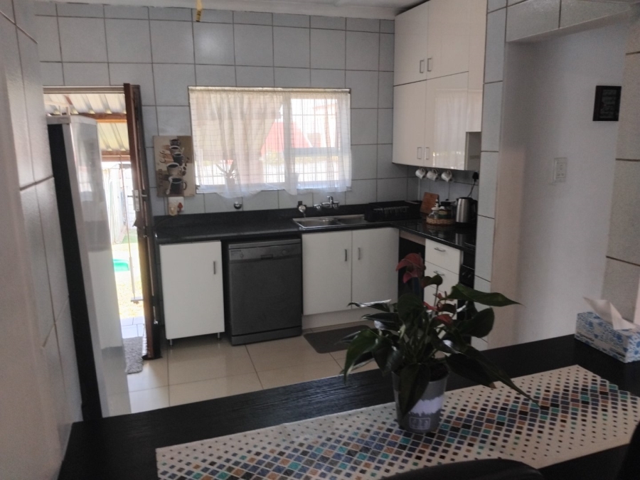 4 Bedroom Property for Sale in Gerdview Gauteng