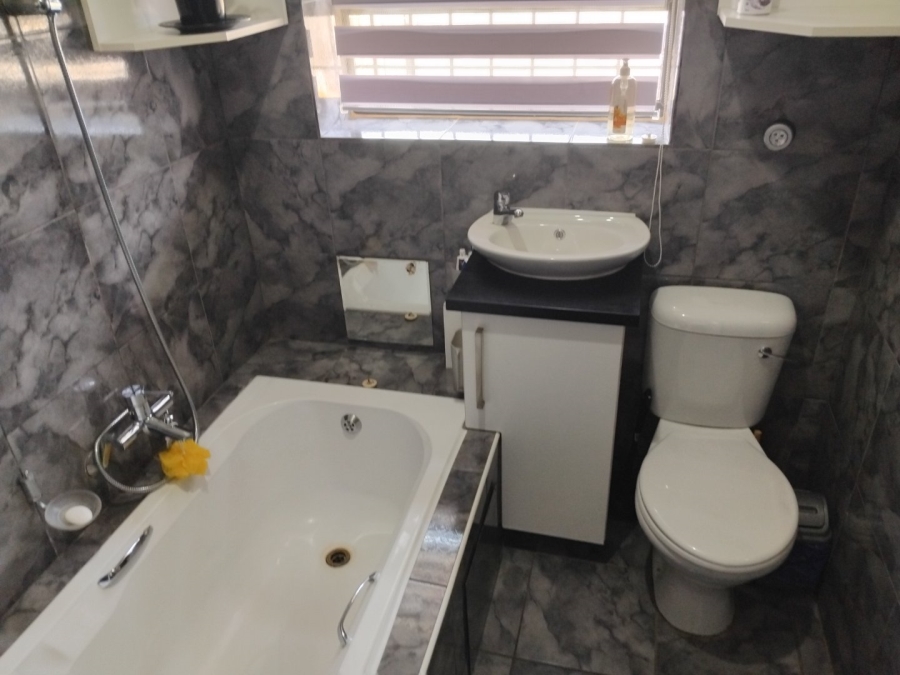 4 Bedroom Property for Sale in Gerdview Gauteng