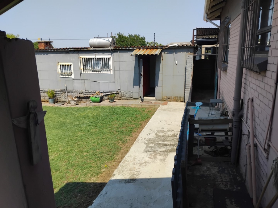 4 Bedroom Property for Sale in Gerdview Gauteng