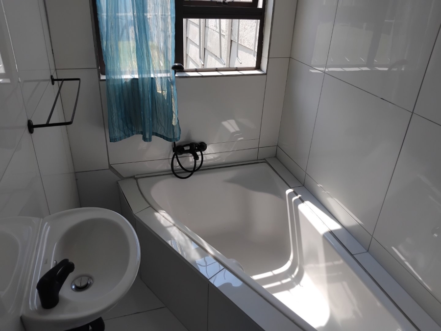 4 Bedroom Property for Sale in Gerdview Gauteng