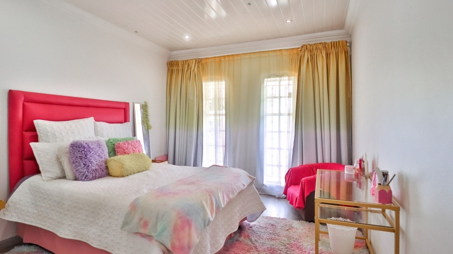 4 Bedroom Property for Sale in Lenasia South Gauteng