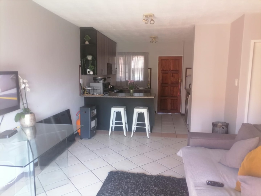 To Let  Bedroom Property for Rent in Mooikloof Ridge Gauteng