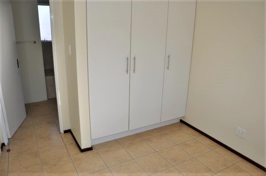 1 Bedroom Property for Sale in Rietfontein SH Gauteng
