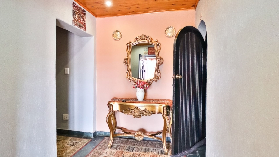 4 Bedroom Property for Sale in Lenasia South Gauteng