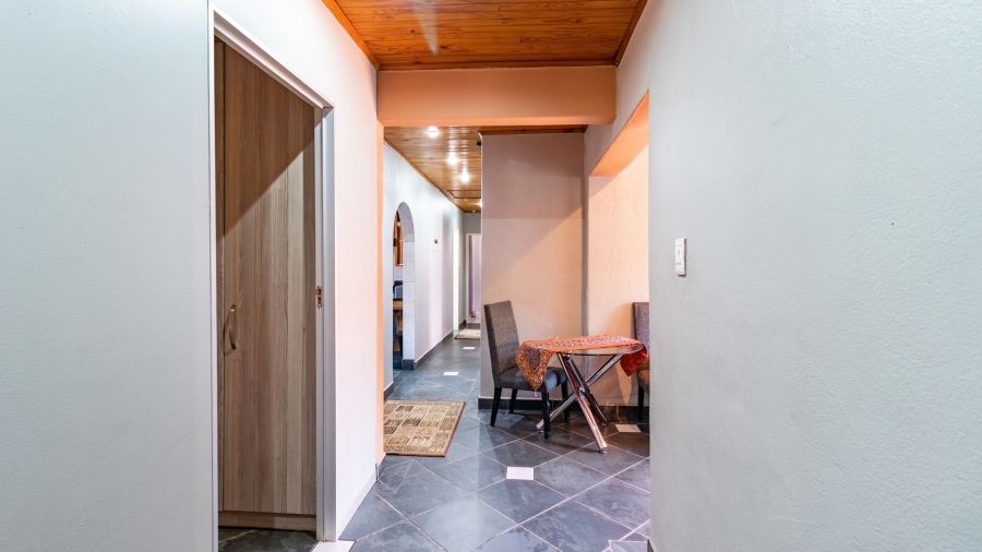 4 Bedroom Property for Sale in Lenasia South Gauteng