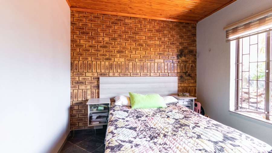 4 Bedroom Property for Sale in Lenasia South Gauteng