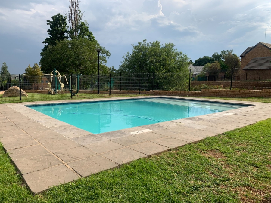 To Let 2 Bedroom Property for Rent in Kyalami Gauteng