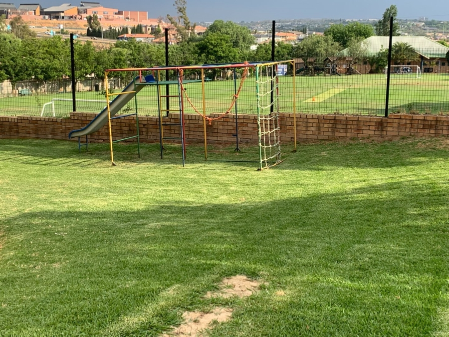 To Let 2 Bedroom Property for Rent in Kyalami Gauteng