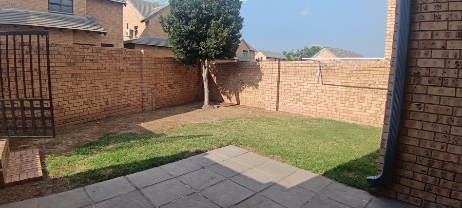 To Let 2 Bedroom Property for Rent in Kyalami Gauteng