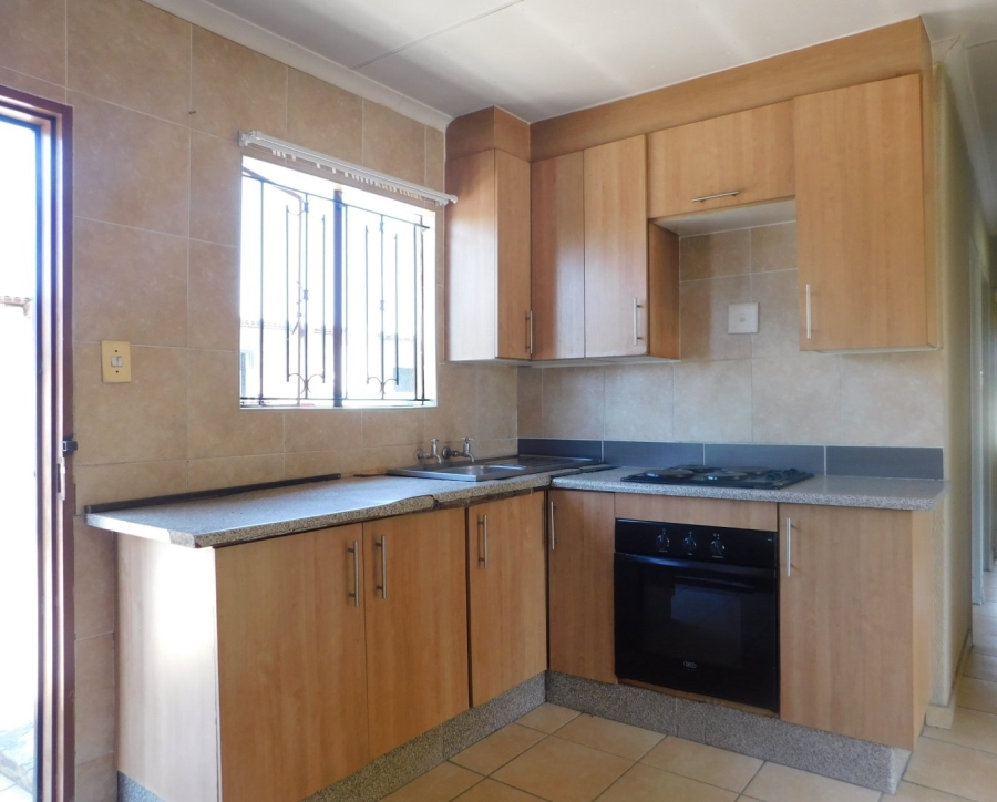 To Let 3 Bedroom Property for Rent in Daveyton Gauteng