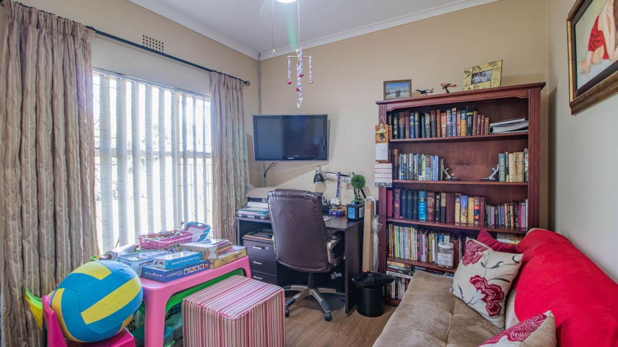 3 Bedroom Property for Sale in Bonaero Park Gauteng