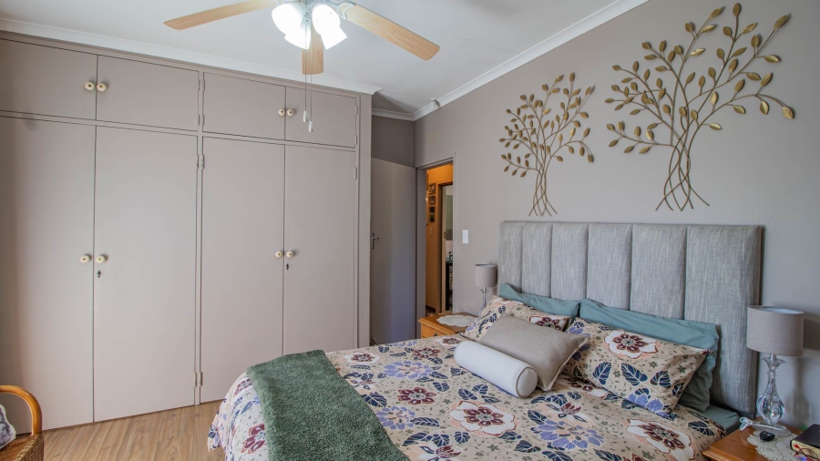 3 Bedroom Property for Sale in Bonaero Park Gauteng