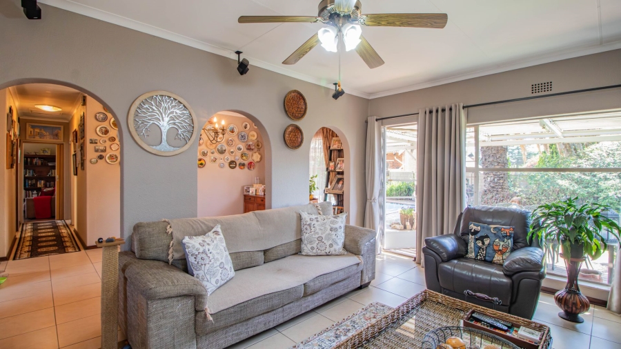 3 Bedroom Property for Sale in Bonaero Park Gauteng
