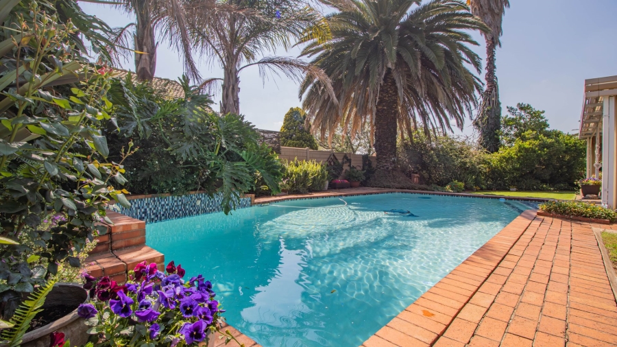 3 Bedroom Property for Sale in Bonaero Park Gauteng