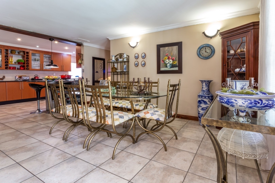 5 Bedroom Property for Sale in Radiokop Gauteng