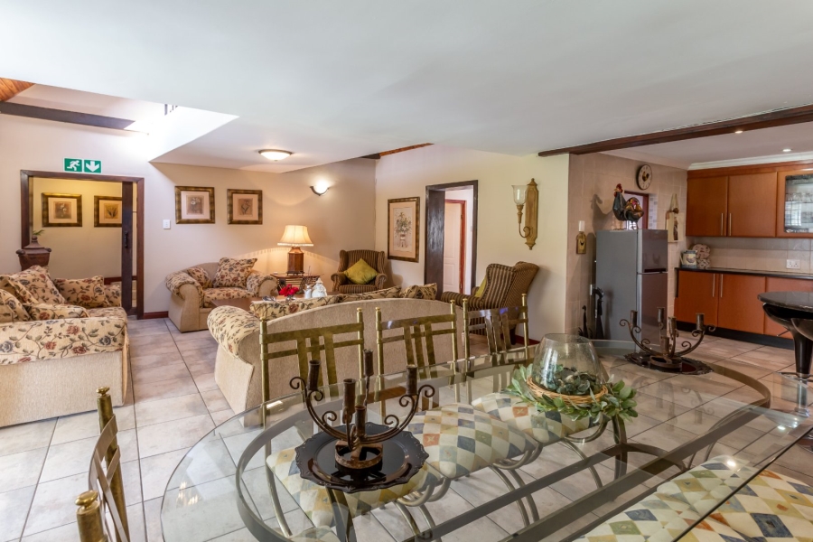 5 Bedroom Property for Sale in Radiokop Gauteng