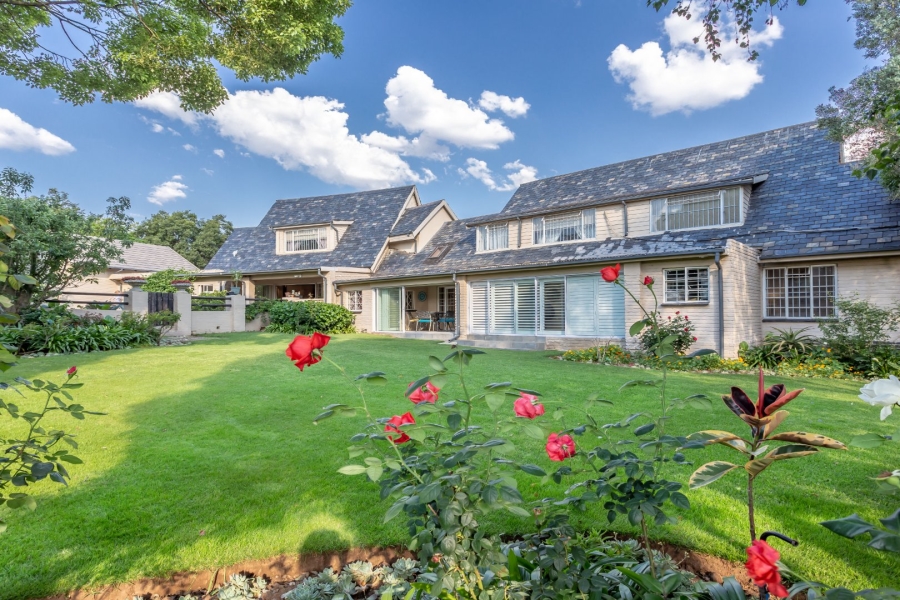 5 Bedroom Property for Sale in Radiokop Gauteng