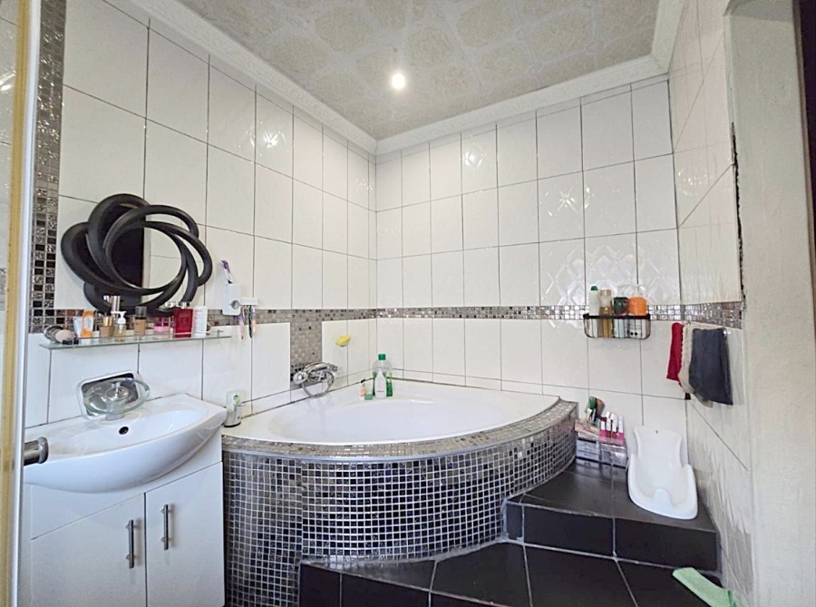 3 Bedroom Property for Sale in Modder East Gauteng