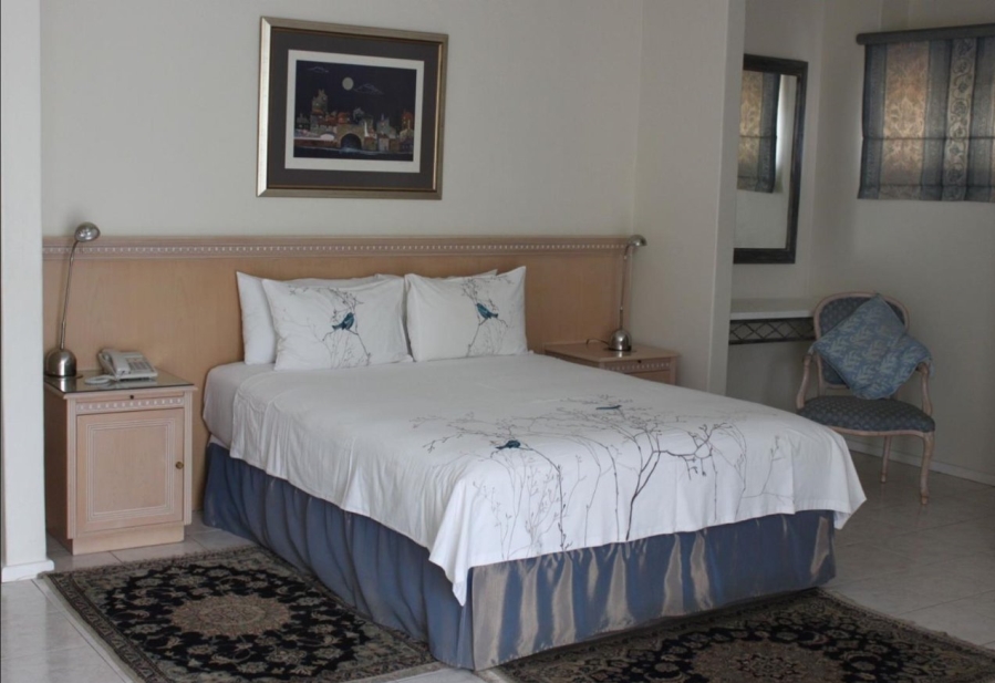  Bedroom Property for Sale in Nieuw Muckleneuk Gauteng