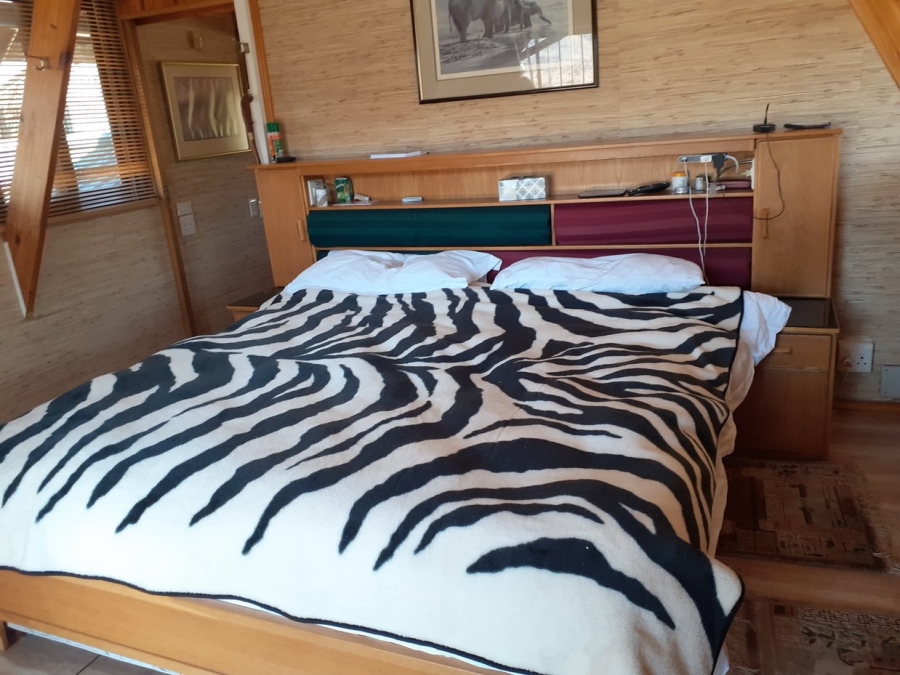 9 Bedroom Property for Sale in Roodekrans Gauteng