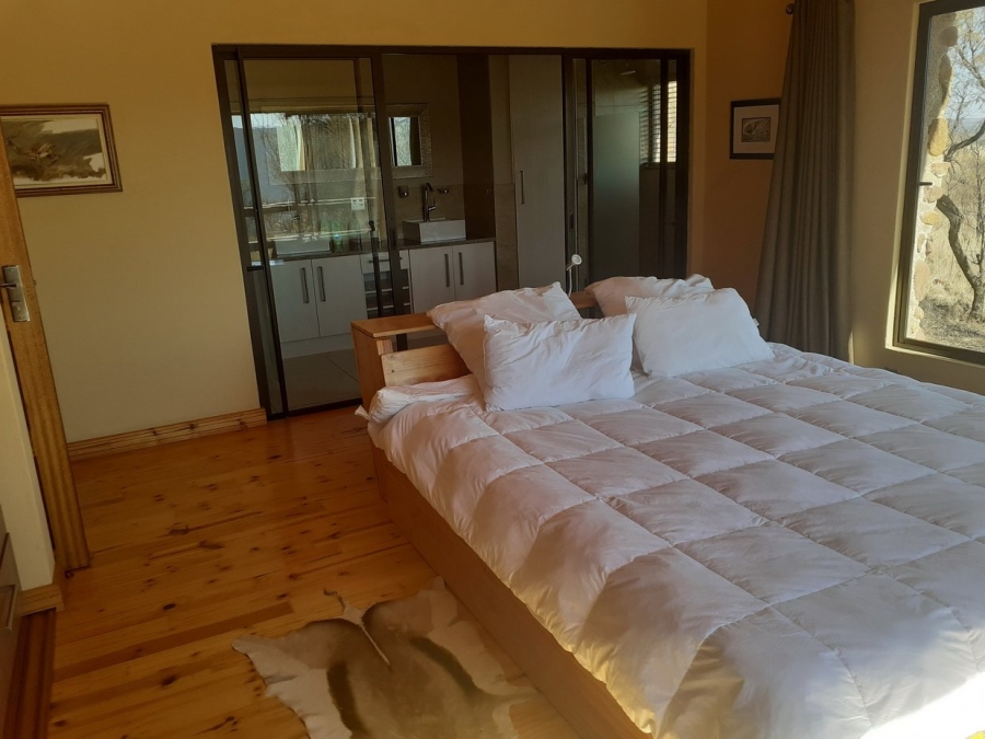 9 Bedroom Property for Sale in Roodekrans Gauteng