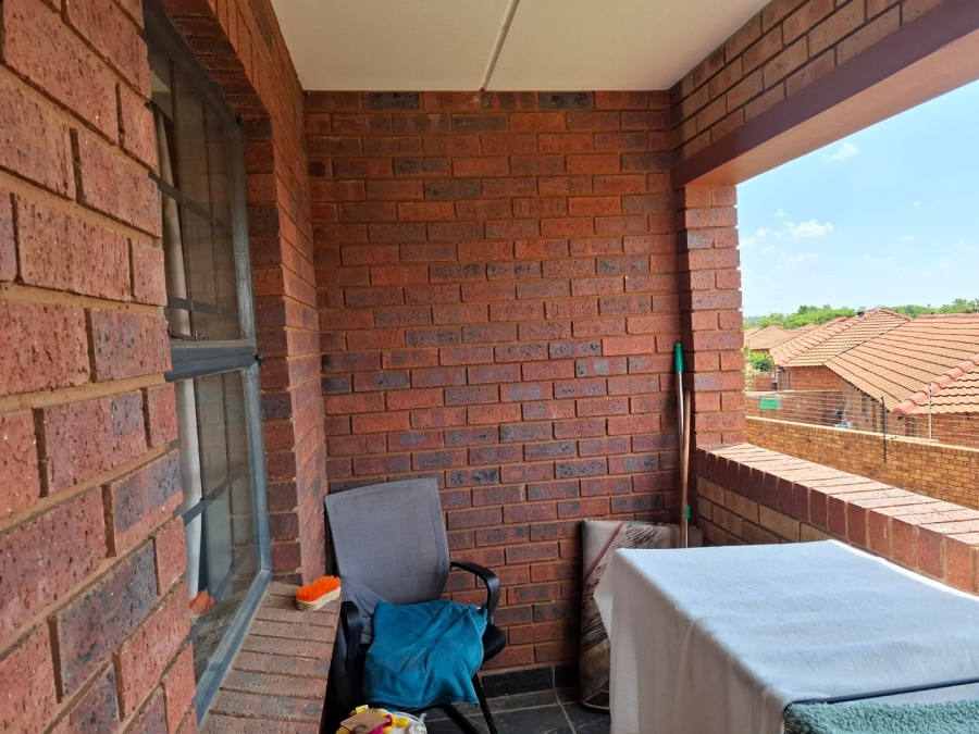 2 Bedroom Property for Sale in Montana Tuine Gauteng