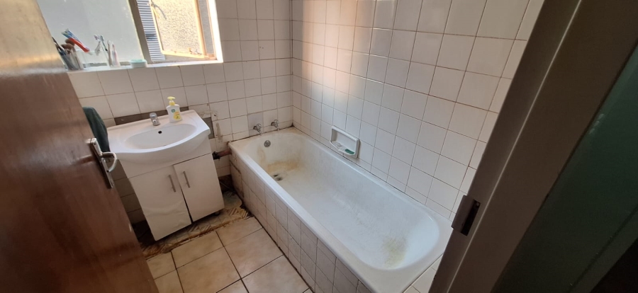 2 Bedroom Property for Sale in Pretoria Central Gauteng