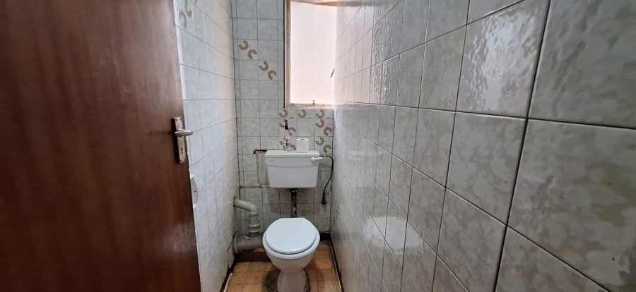 2 Bedroom Property for Sale in Pretoria Central Gauteng