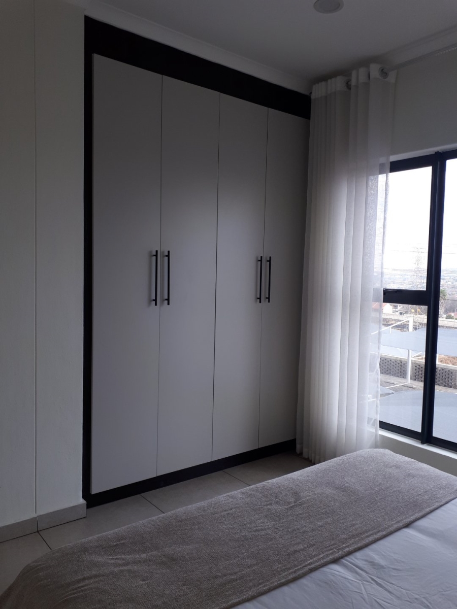3 Bedroom Property for Sale in Greenstone Hill Gauteng
