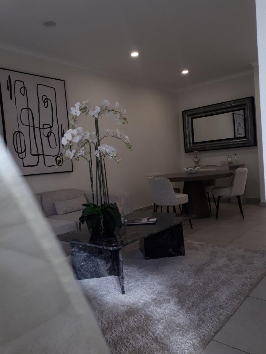 3 Bedroom Property for Sale in Greenstone Hill Gauteng