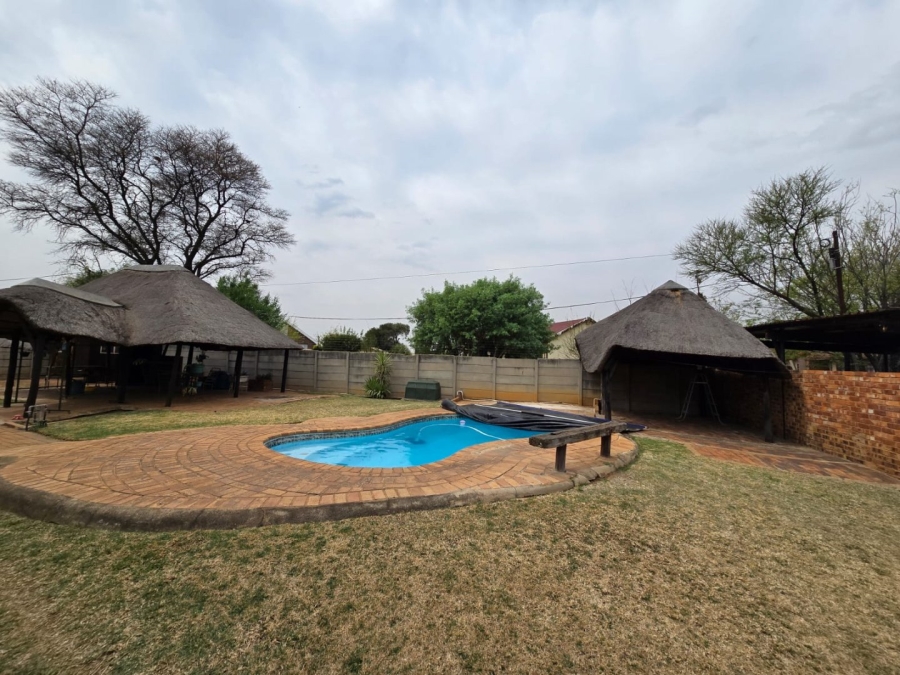3 Bedroom Property for Sale in Visagie Park Gauteng