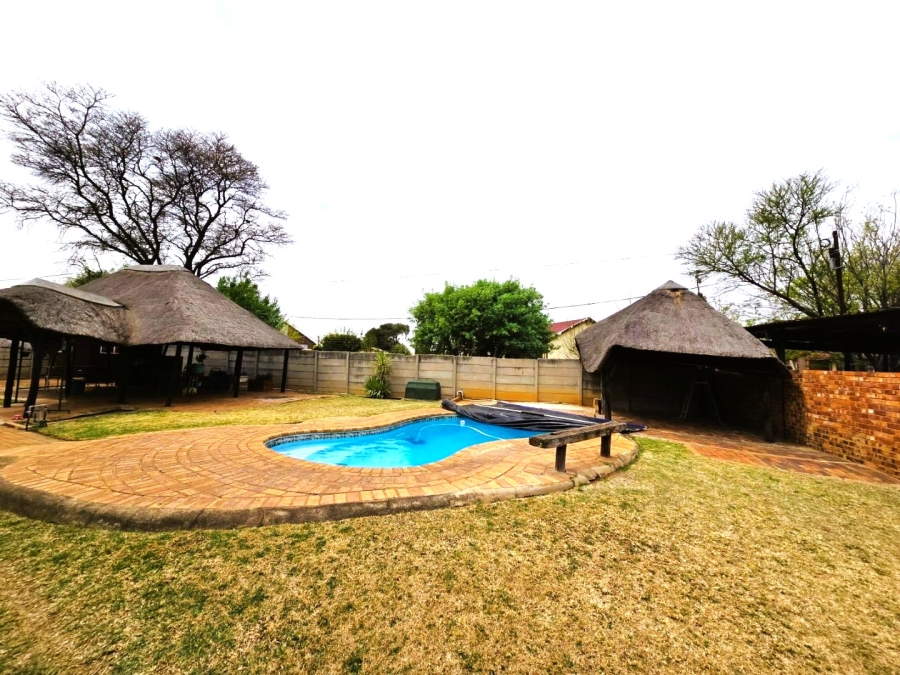 3 Bedroom Property for Sale in Visagie Park Gauteng